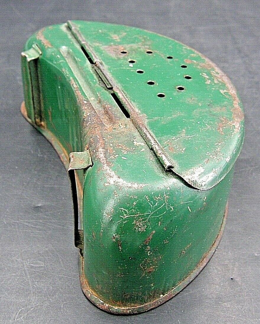 0237:: 1930s Old Pal brand Green Bait Box, for crickets, grasshoppers, or  meal worms, belt-worn 1.5