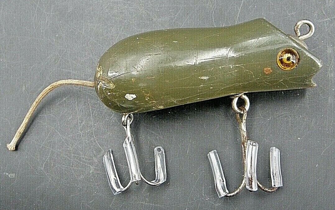 SOLD= 0174:: 1940s Fishing, Crank Bait, little grey mouse bass pike walleye  pickerel fishing lure - Mark C. Grove
