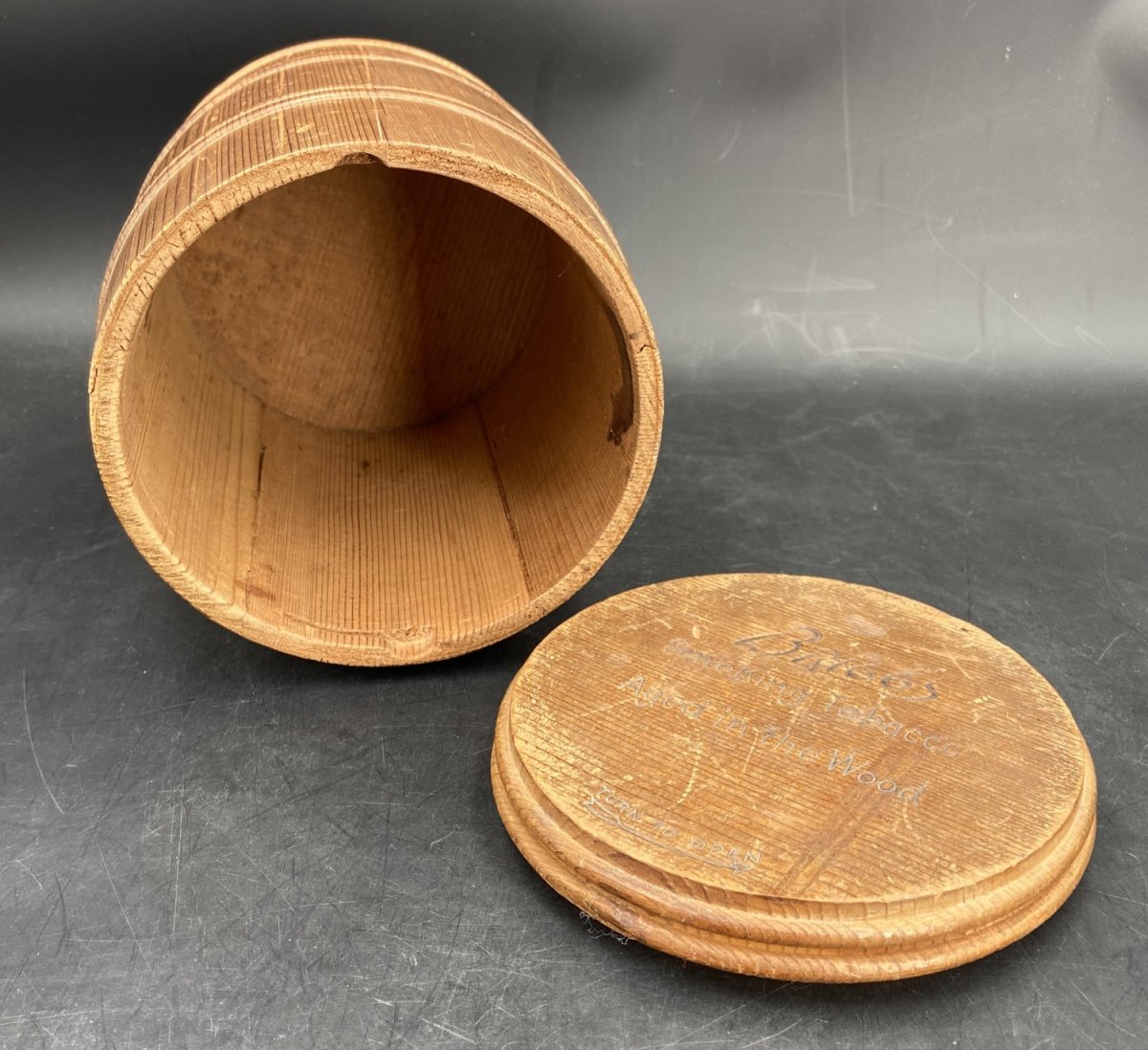 0076:: 1920s Briggs Pipe Tobacco Humidor wood, barrel form