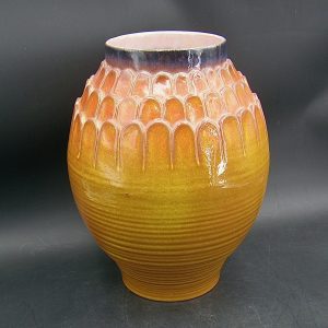 0448:: 1950s Royal Haeger, art pottery ovoid MCM vase, orange artichoke pattern: 9½"H.