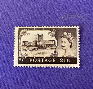 1336:: Stamps, GB, 1955-1958, blackish brown, 6/P, Castles, Queen Elizabeth II, Carrickfergus Castle, uncirculated Sc#309