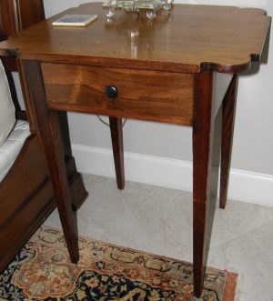 3165:: Worktable ca.1800, rosewood & rosewood veneers, square top with ovolo corners, square tapered legs, frieze drawer, partitioned interior, refinished