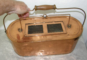 3197:: The Finest Ever, ca.1900 Kentucky Fisherman's Copper Minnow Bait Bucket